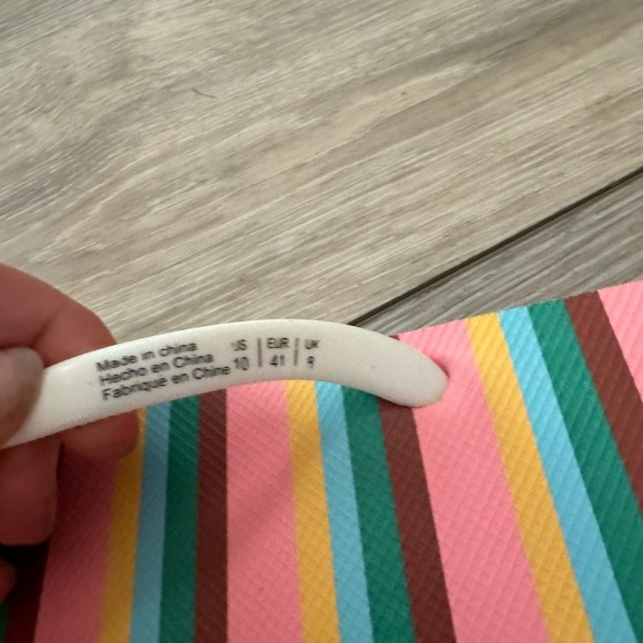 billabong stripe flip flops - Picture 3 of 5